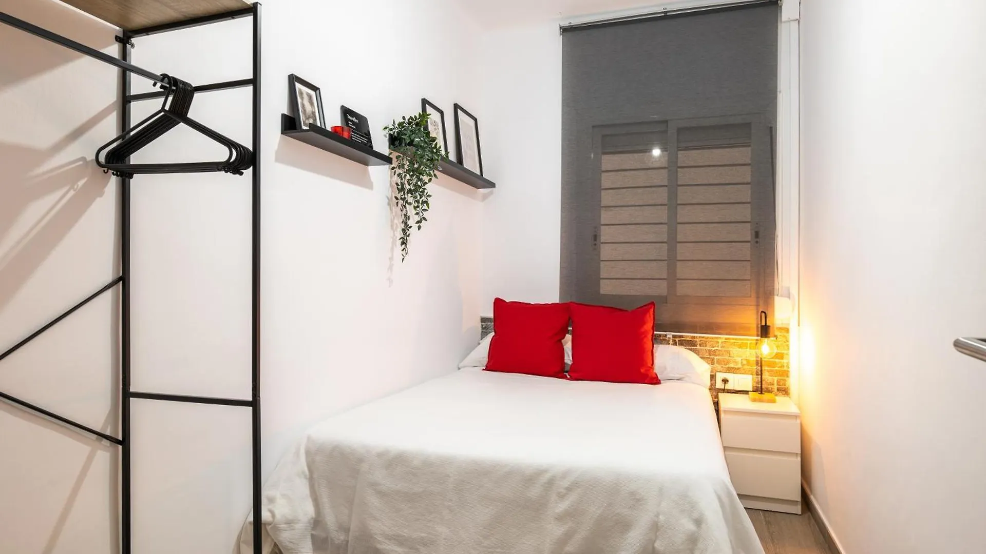 Beach Apartment, Next To The Sea Premia De Mar Apartment