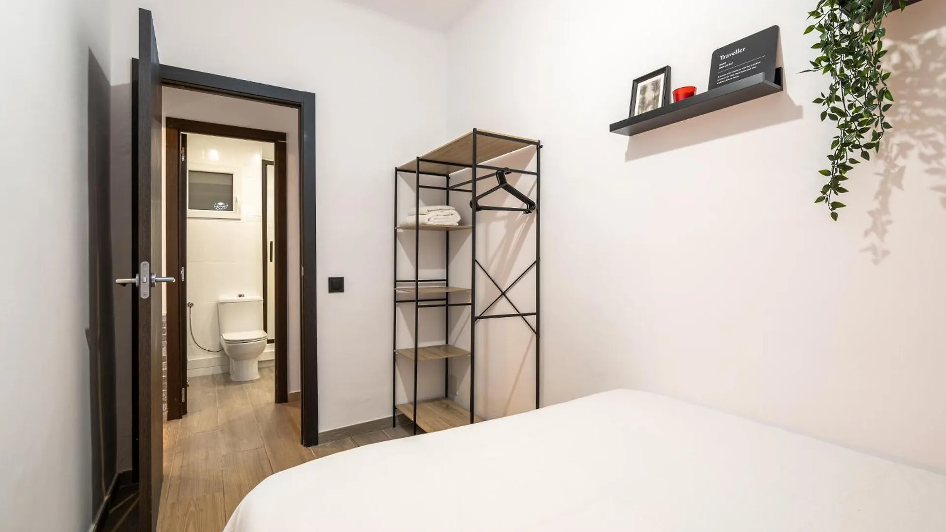 Apartment Beach Apartment, Next To The Sea Premia De Mar
